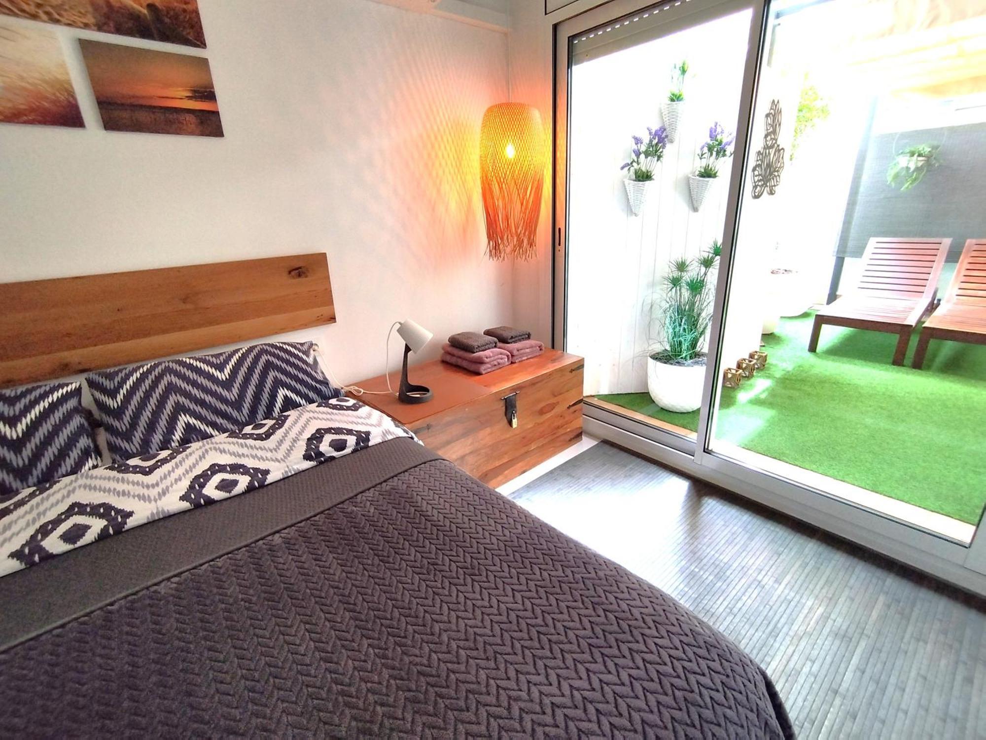 Apartment Big Privat Terrace Free Parking *