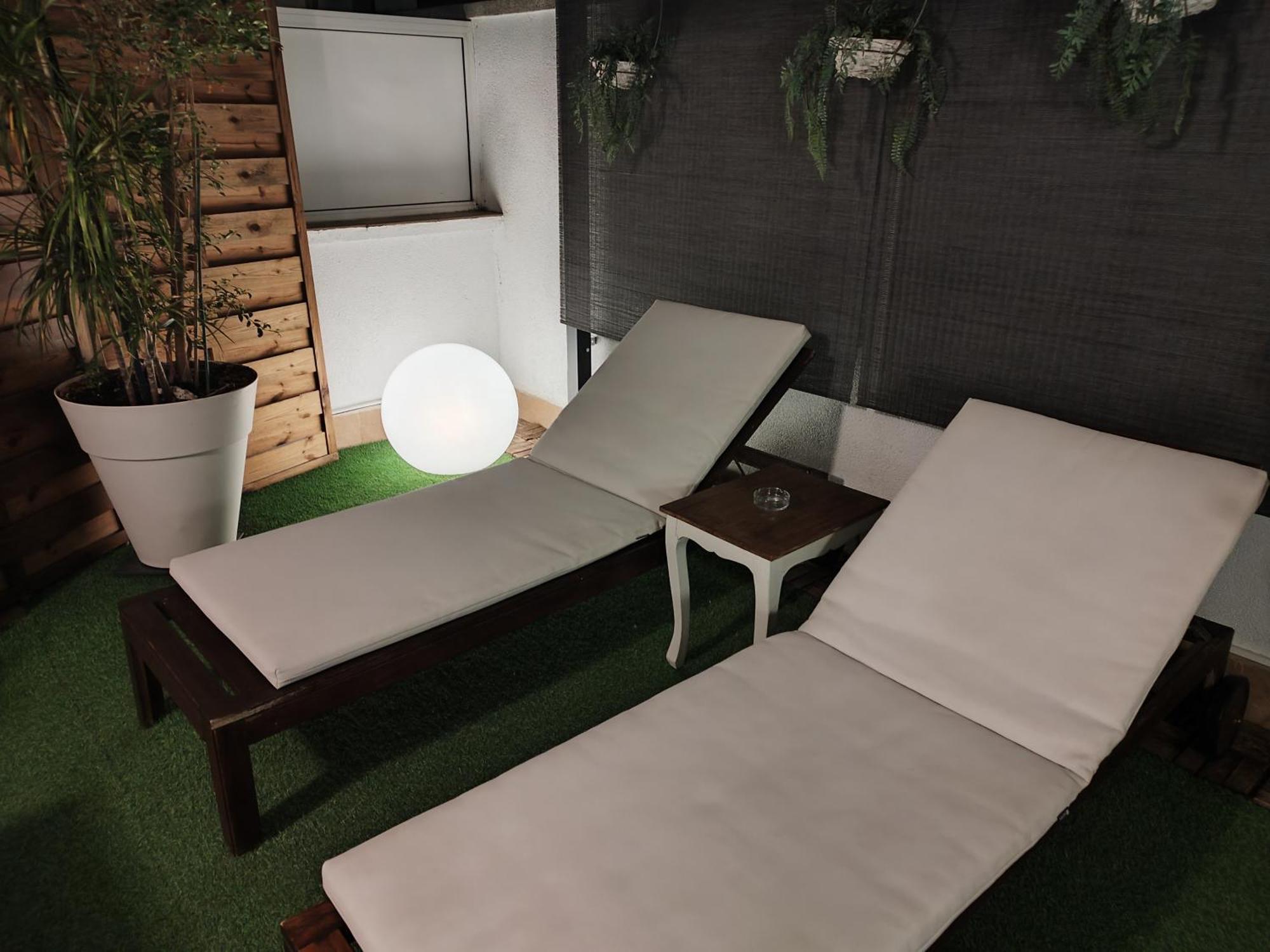 Apartment Big Privat Terrace Free Parking