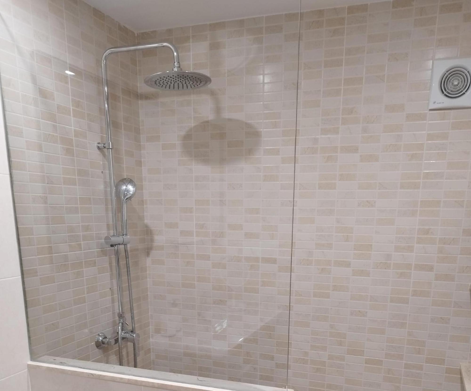 Big Privat Terrace Free Parking Apartment Calafell